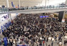 機場示威混亂 全部航班取消