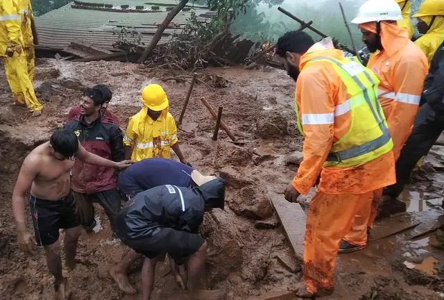 印度馬哈拉斯特拉邦山體滑坡事件已致30人死亡.webp