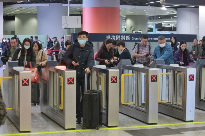 香港議員料深圳灣口岸最有條件24小時通關