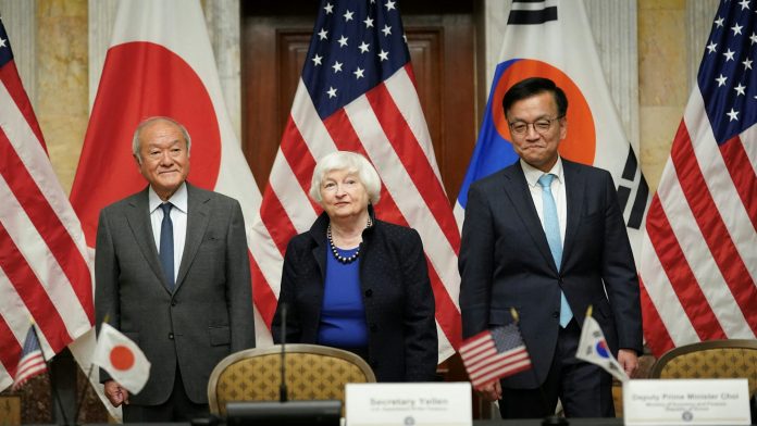 當地時間4月17日,韓美日財長會議在華盛頓的美國財政部大樓舉行