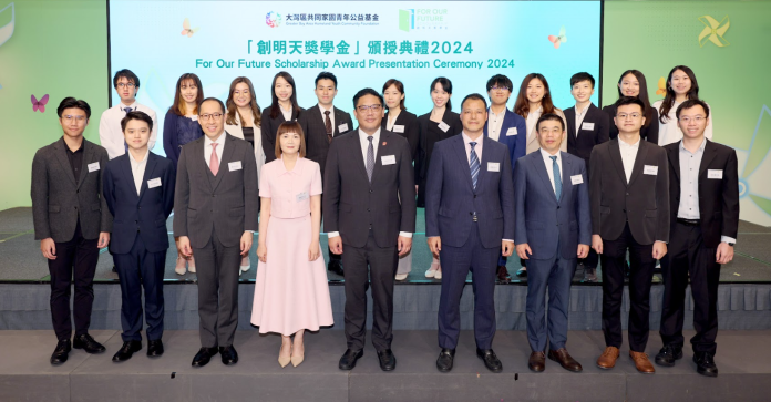 今年收到本地13間大專院校超過250名優秀學生踴躍申請