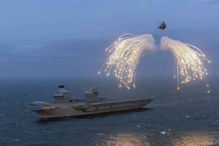 英美日2025年起常態舉行印太三方軍演。